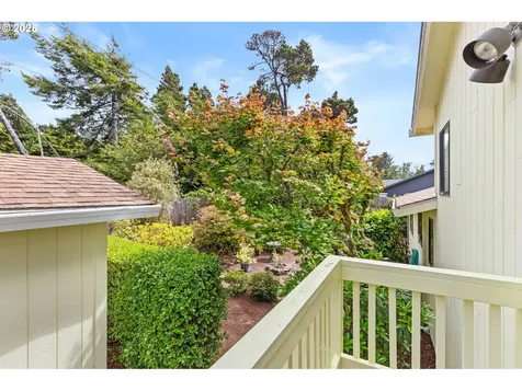 5360 Palisades Drive Lincoln City OR 97367