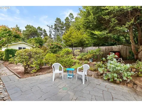 5360 Palisades Drive Lincoln City OR 97367