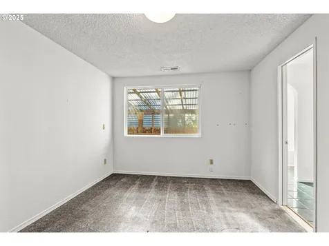 4213 NE 127th Avenue Vancouver WA 98682