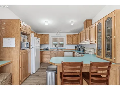 1216 W C Avenue La Center WA 98629