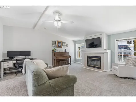1216 W C Avenue La Center WA 98629