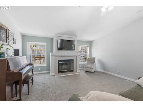 1216 W C Avenue La Center WA 98629