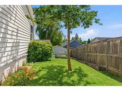 1216 W C Avenue La Center WA 98629