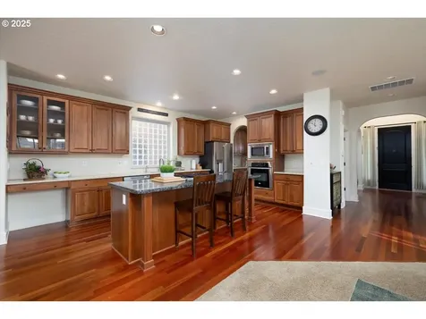 17246 SW Montague Way Portland OR 97224