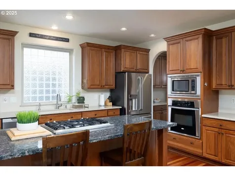 17246 SW Montague Way Portland OR 97224