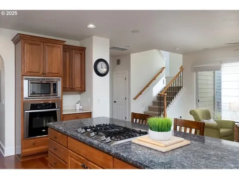 17246 SW Montague Way Portland OR 97224