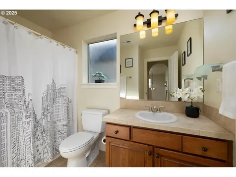17246 SW Montague Way Portland OR 97224