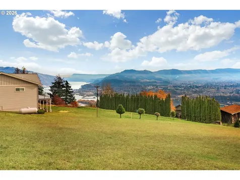 Crestview Lane Underwood WA 98651