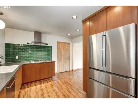 14075 SW Cherryhill Drive Beaverton OR 97008