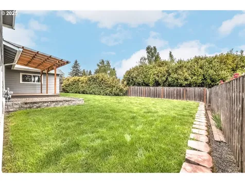 14075 SW Cherryhill Drive Beaverton OR 97008
