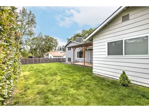 14075 SW Cherryhill Drive Beaverton OR 97008