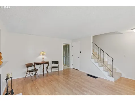 1816 SE Quail Circle Hillsboro OR 97123