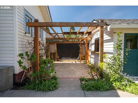 3515 N Baldwin Street Portland OR 97217