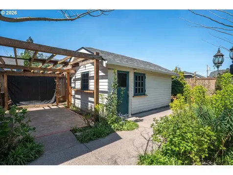 3515 N Baldwin Street Portland OR 97217