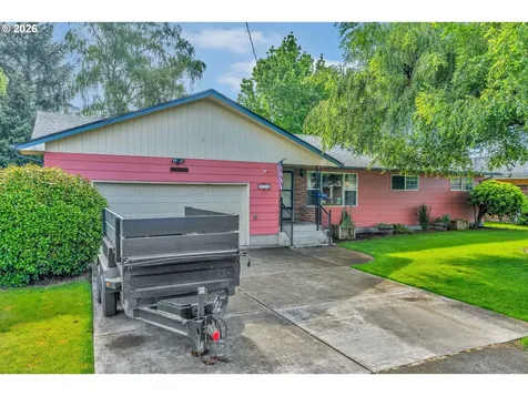 994 33rd Avenue Longview WA 98632