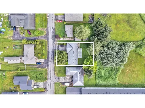 994 33rd Avenue Longview WA 98632