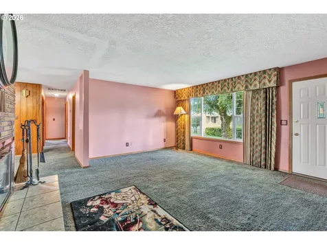 994 33rd Avenue Longview WA 98632