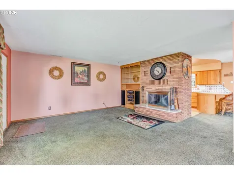 994 33rd Avenue Longview WA 98632