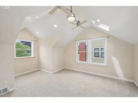 6532 N Knowles Avenue Portland OR 97217