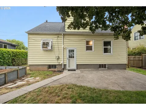 6532 N Knowles Avenue Portland OR 97217