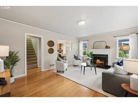 6532 N Knowles Avenue Portland OR 97217