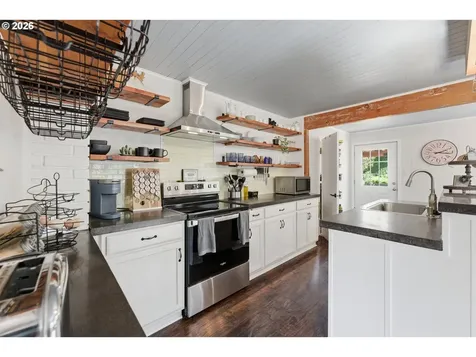 549 N Marple Street Coos Bay OR 97420