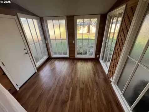 1578 S 4th Street Cottage Grove OR 97424
