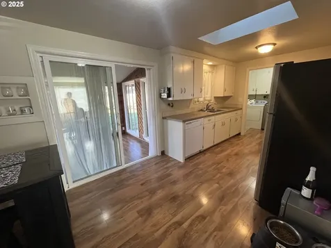 1578 S 4th Street Cottage Grove OR 97424