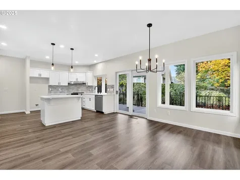 3209 SE Baypoint Drive Vancouver WA 98683