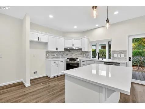3209 SE Baypoint Drive Vancouver WA 98683