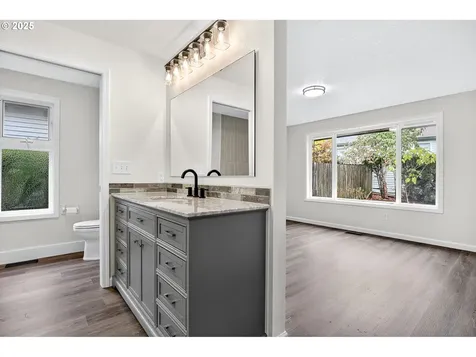 3209 SE Baypoint Drive Vancouver WA 98683
