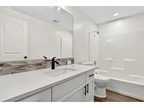 3209 SE Baypoint Drive Vancouver WA 98683