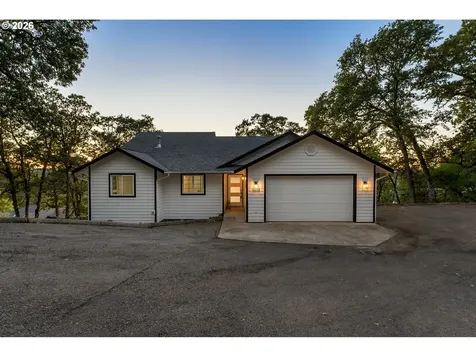 1485 SE Parkwood Drive Roseburg OR 97470