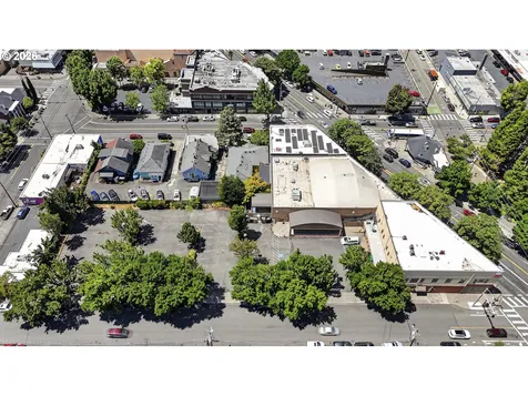 4232 NE Sandy Boulevard Portland OR 97213