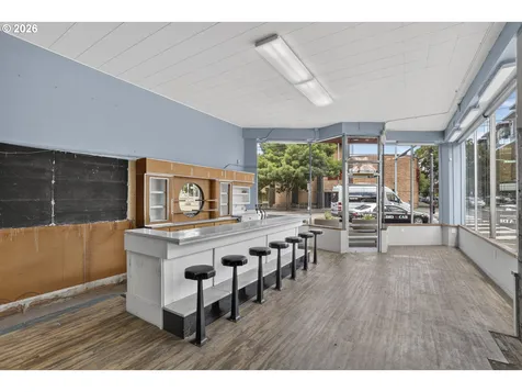 4232 NE Sandy Boulevard Portland OR 97213