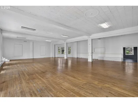4232 NE Sandy Boulevard Portland OR 97213