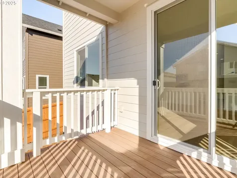 1011 NW 178th Way Ridgefield WA 98642