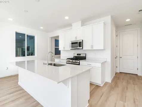 1011 NW 178th Way Ridgefield WA 98642