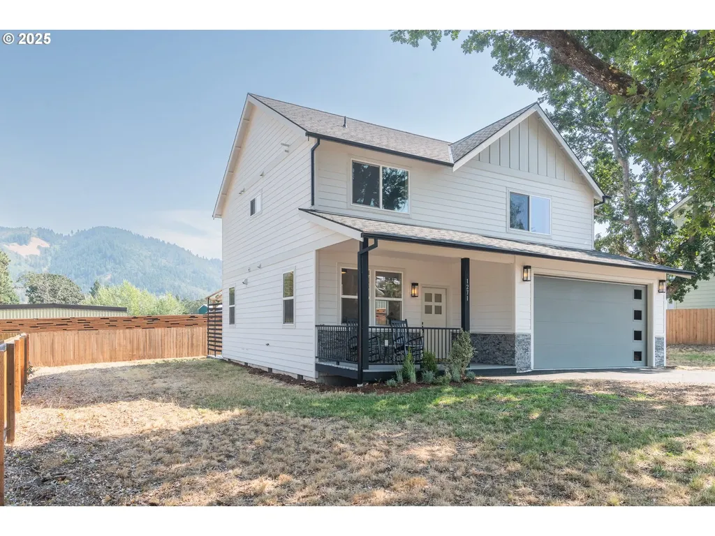 1271 Franks Road White Salmon WA 98672