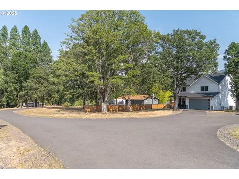 1271 Franks Road White Salmon WA 98672