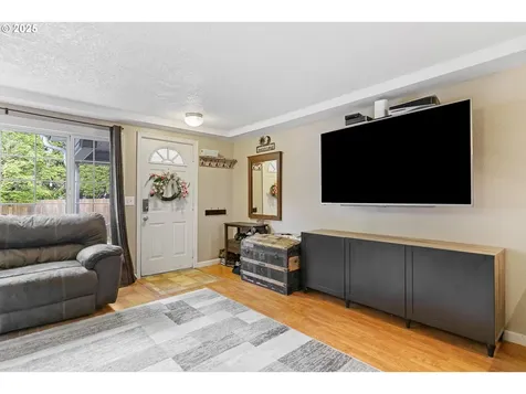 147 SE Hogan Road Gresham OR 97080