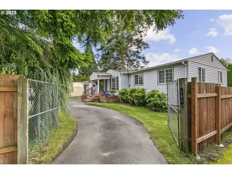 147 SE Hogan Road Gresham OR 97080