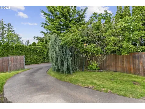 147 SE Hogan Road Gresham OR 97080