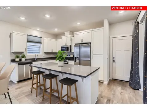3927 SE 85th Avenue Hillsboro OR 97123