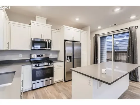 3927 SE 85th Avenue Hillsboro OR 97123