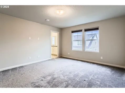 3927 SE 85th Avenue Hillsboro OR 97123