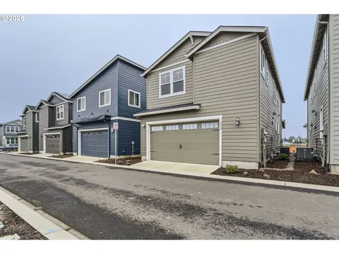 3927 SE 85th Avenue Hillsboro OR 97123