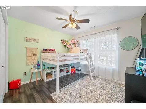 195 Bay Point Drive Castle Rock WA 98611