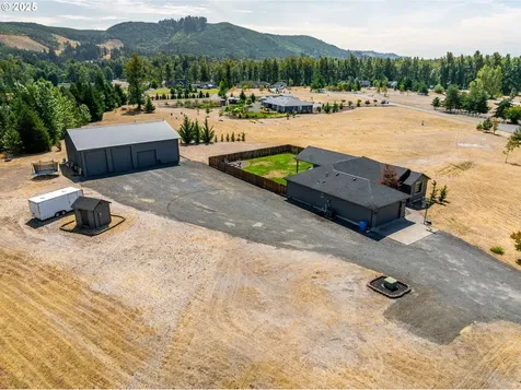 195 Bay Point Drive Castle Rock WA 98611