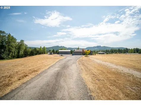 195 Bay Point Drive Castle Rock WA 98611